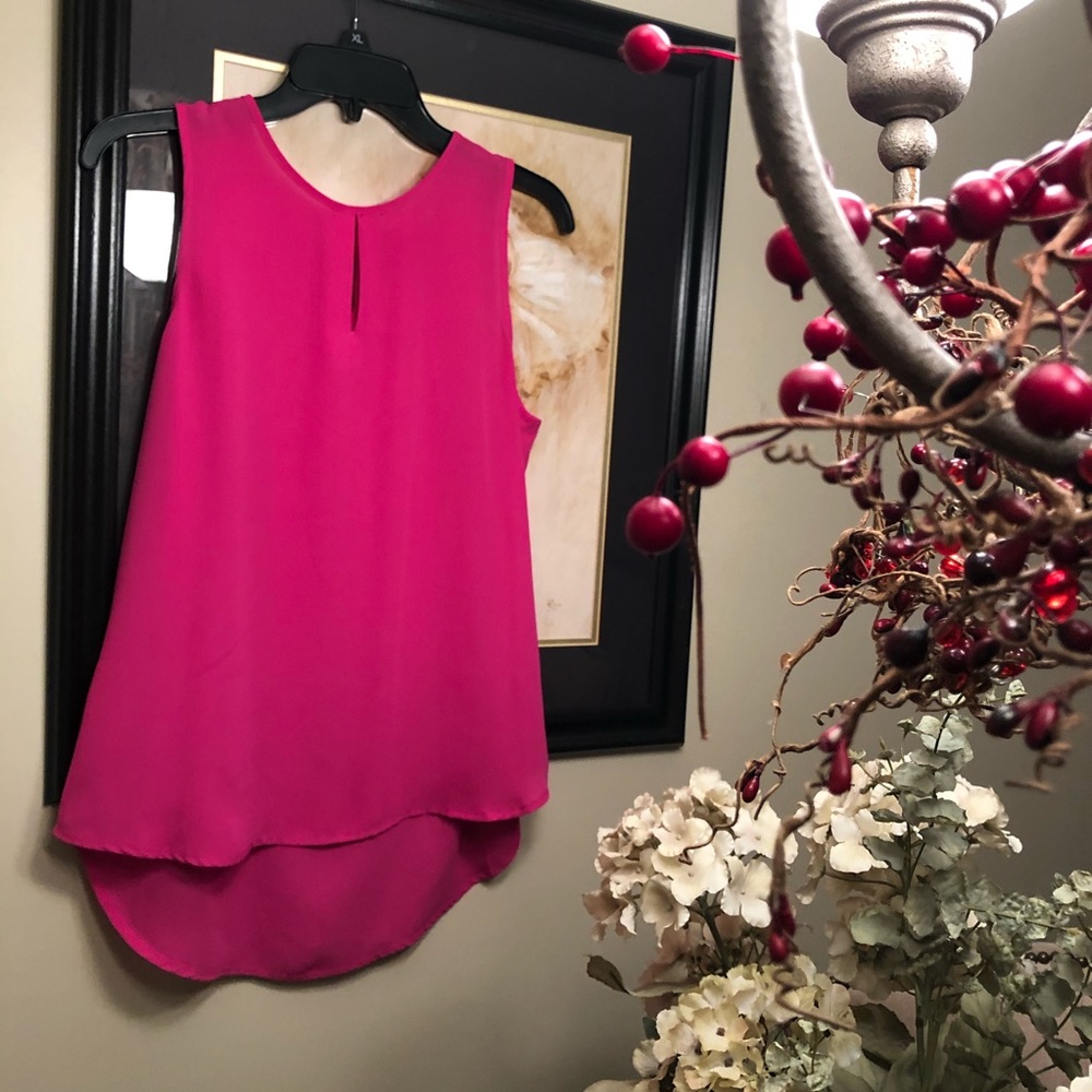 - Violet + Claire sleeveless fuchsia top, size M